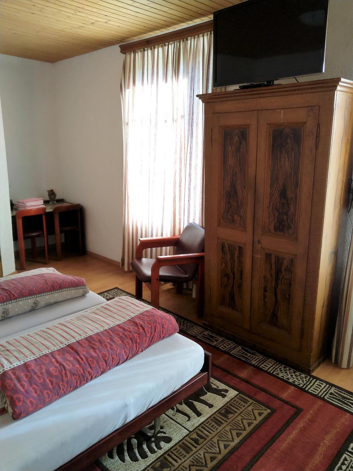 Montbovon Maison D'Hotes De La Gare חדר תמונה